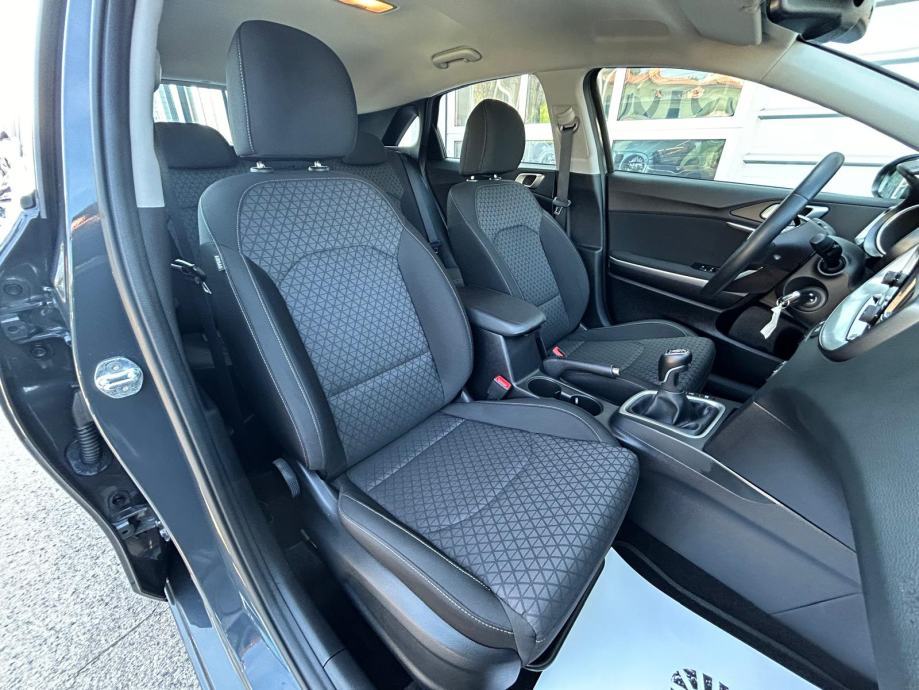 Kia Ceed 1.6 CRDI - 2021 - 39.000km - 1. VLASNIK - REG 1 GOD !, fotografija 9