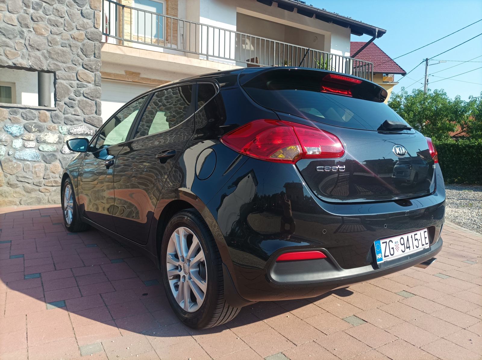 Kia Ceed 1.6 CRDi *CHAMPION*, 128 ks/6 brz., REG. GODINU DANA..., fotografija 2