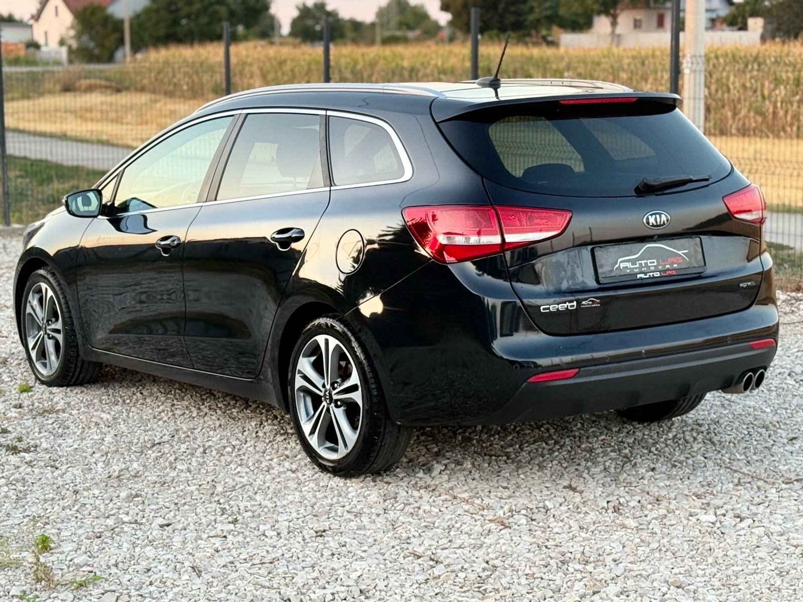 Kia Ceed 1,6 CRDi * GT LINE * AUTOMATIK * PANORAMA *, fotografija 7