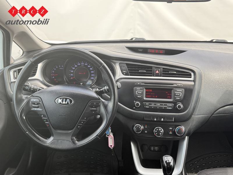 KIA CEED 1.6 CRDI LX URBAN PLUS, fotografija 8