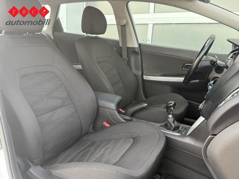 KIA CEED 1.6 CRDI LX URBAN PLUS, fotografija 7