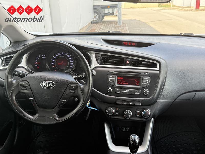 KIA CEED 1.6 CRDI LX URBAN PLUS, fotografija 8