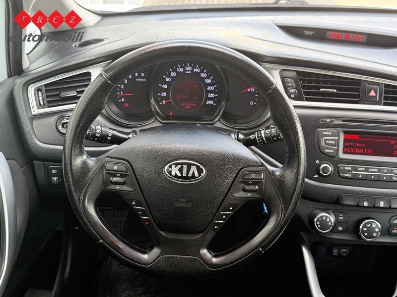 KIA CEED 1.6 CRDI LX URBAN PLUS, fotografija 9