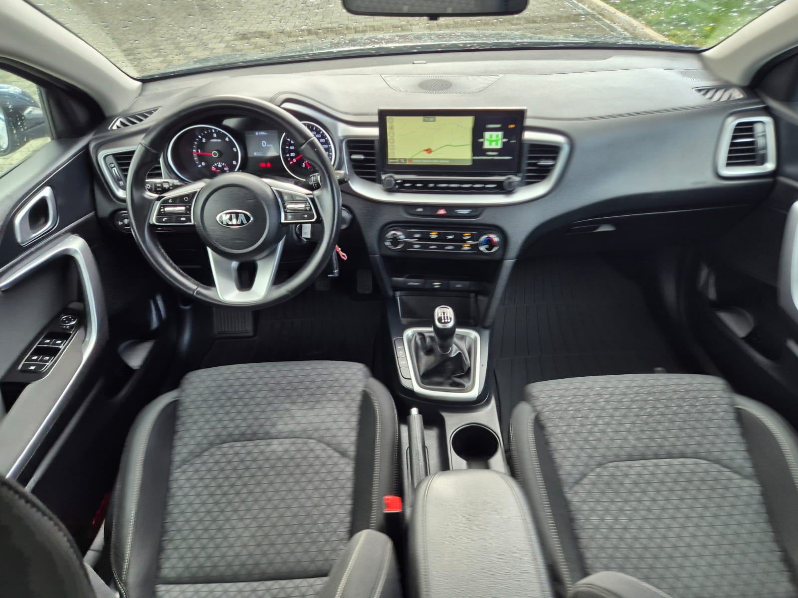 Kia Ceed 1.6 CRDI NAVIGACIJA *R.KAMERA*LED*START STOP*, fotografija 12