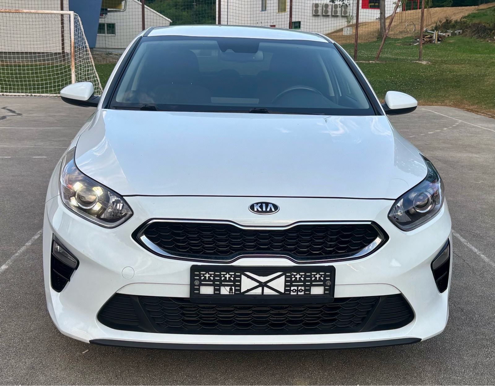 Kia Ceed 1.6 crdi Vision, Navi, Kamera, Full Led..REG. GODINU DANA!!!, fotografija 7