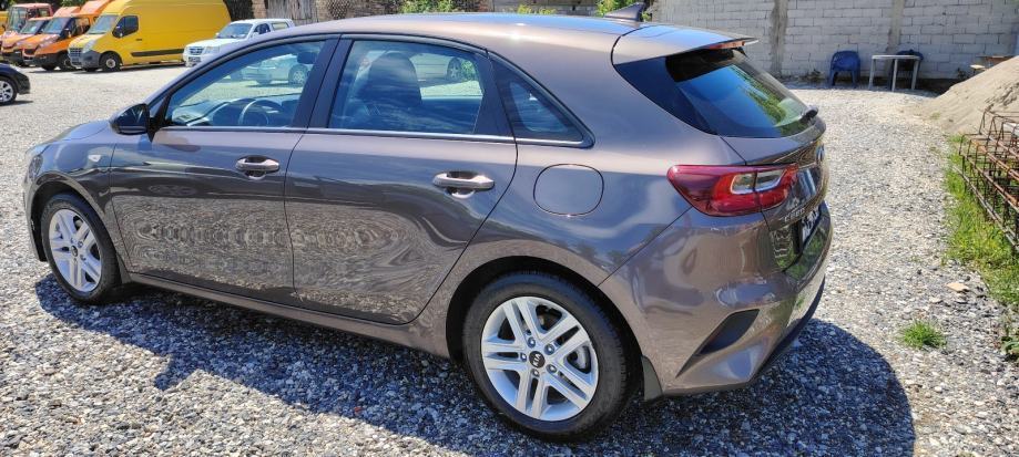 Kia Ceed (cee'd) 1,0, fotografija 12