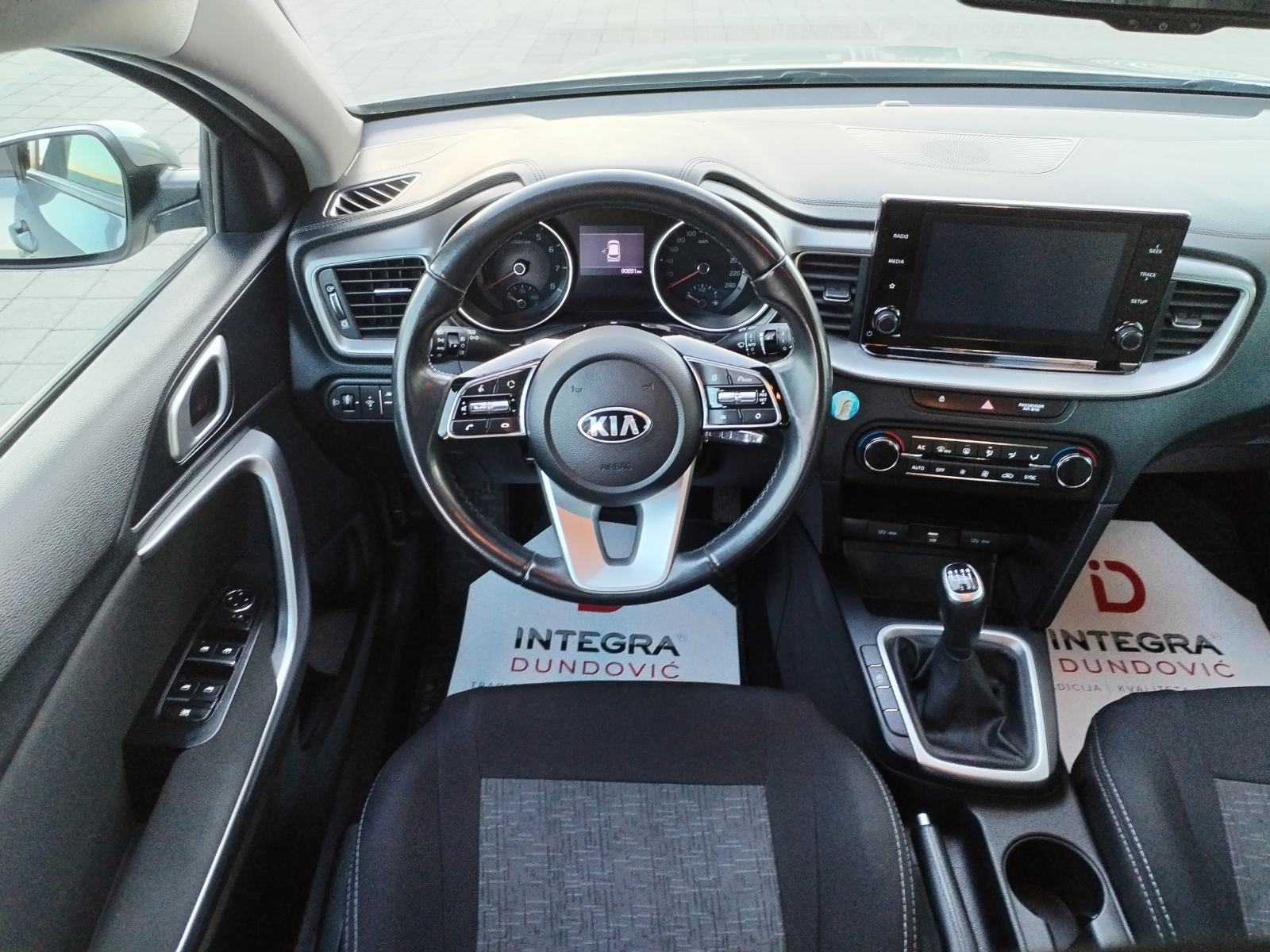 Kia Ceed (cee'd) SW 1,0 T-GDI, GARANCIJA 1 GOD., TOP STANJE, KAMERA, fotografija 8