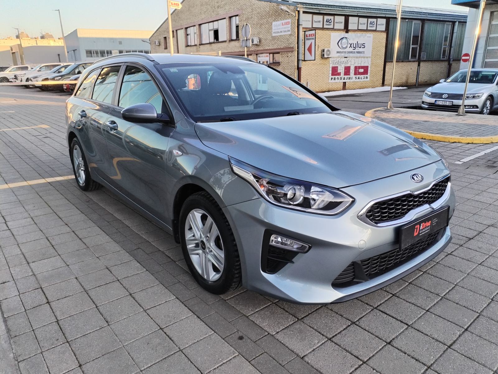 Kia Ceed (cee'd) SW 1,0 T-GDI, GARANCIJA 1 GOD., TOP STANJE, KAMERA, fotografija 3