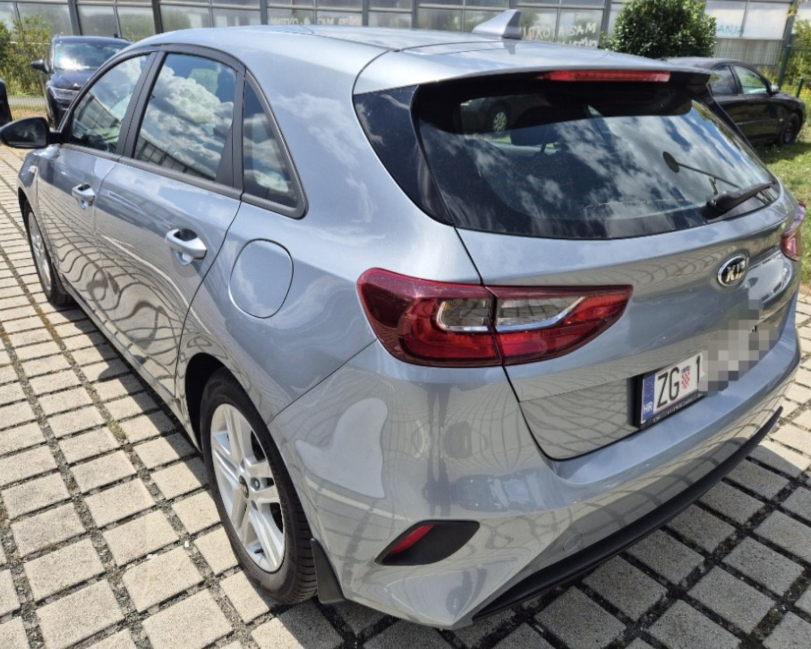 Kia Ceed (cee'd) 1,0 T-GDI Hr vozilo 1vl., fotografija 4