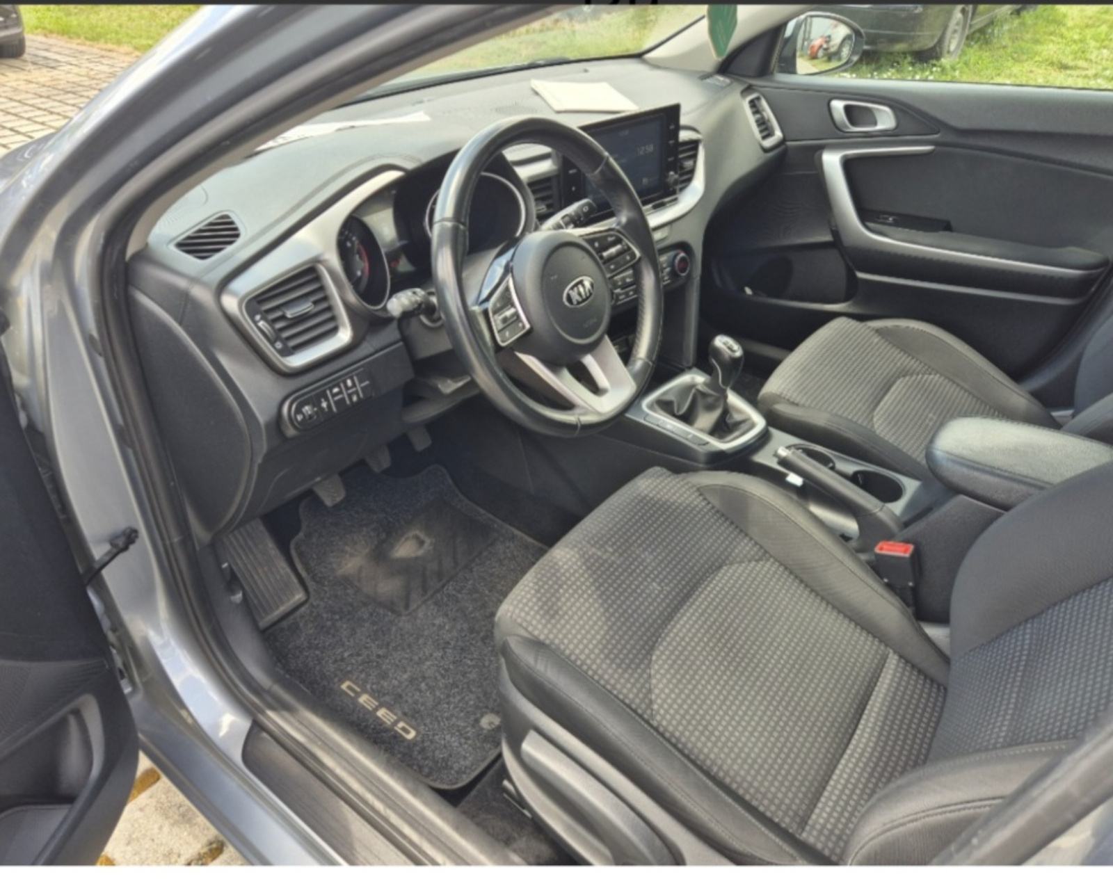 Kia Ceed (cee'd) 1,0 T-GDI Hr vozilo 1vl., fotografija 5