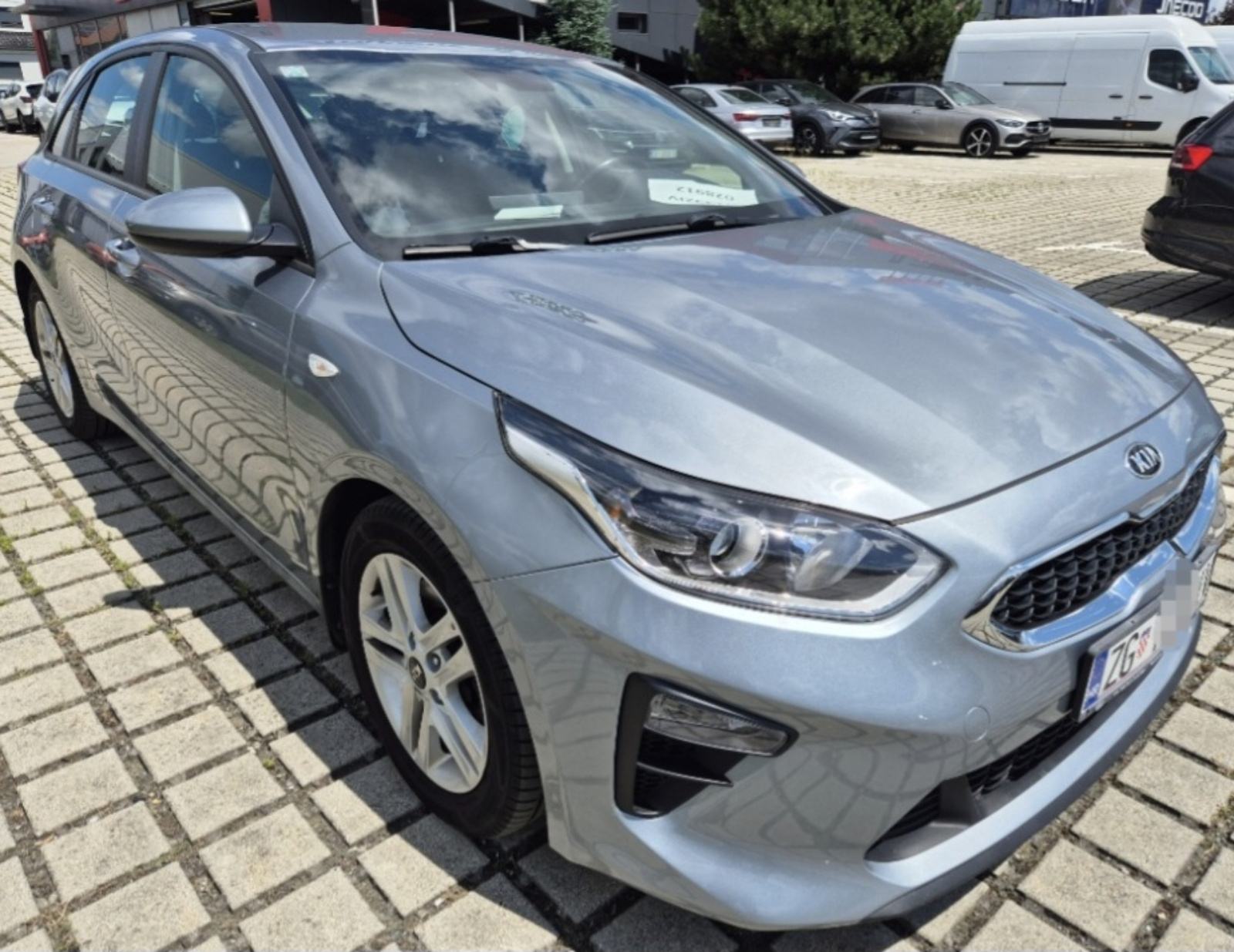 Kia Ceed (cee'd) 1,0 T-GDI Hr vozilo 1vl., fotografija 2