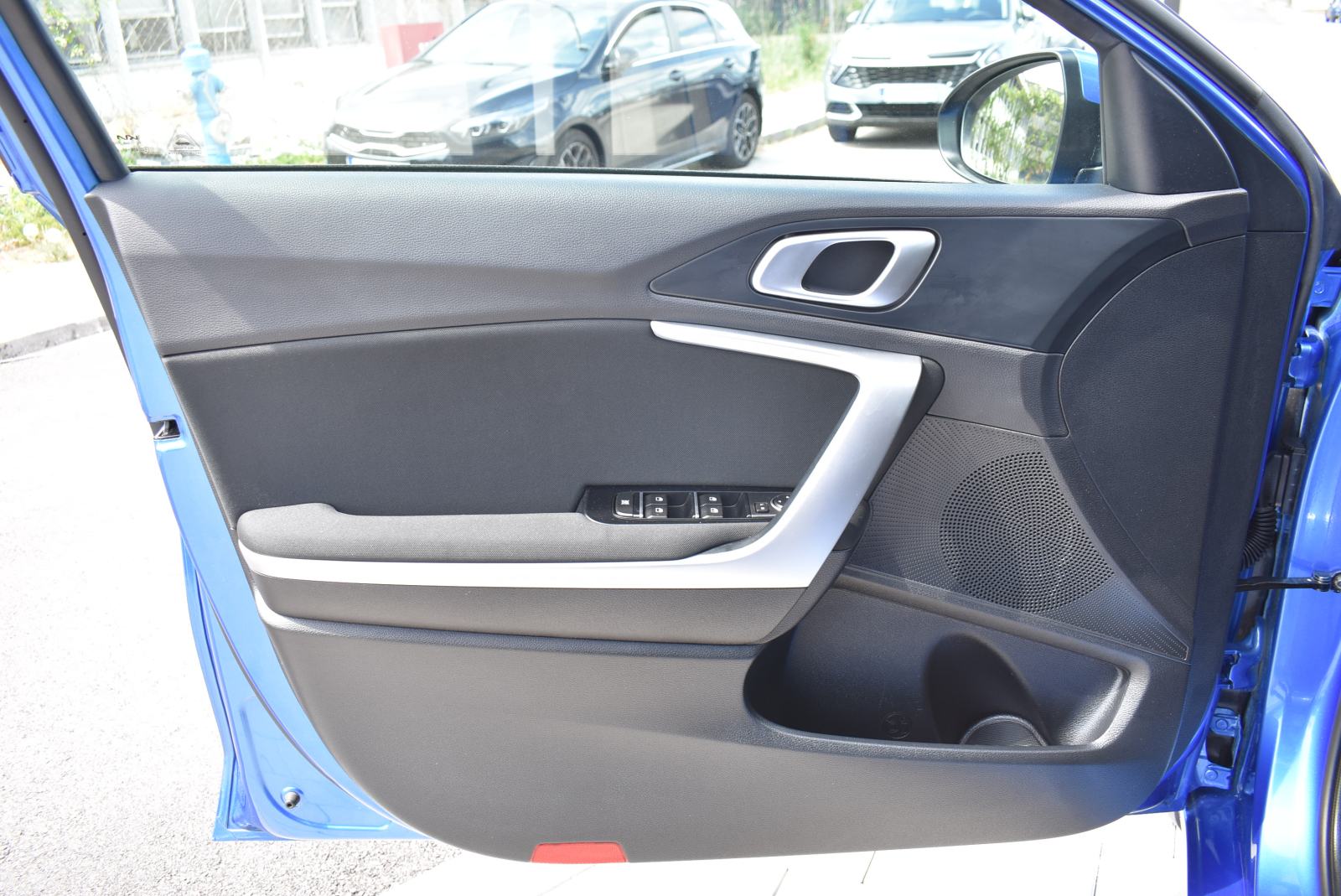 Kia Ceed (cee'd) 1,0 T-GDI LP ISG LX CHAMPION M/T, fotografija 15