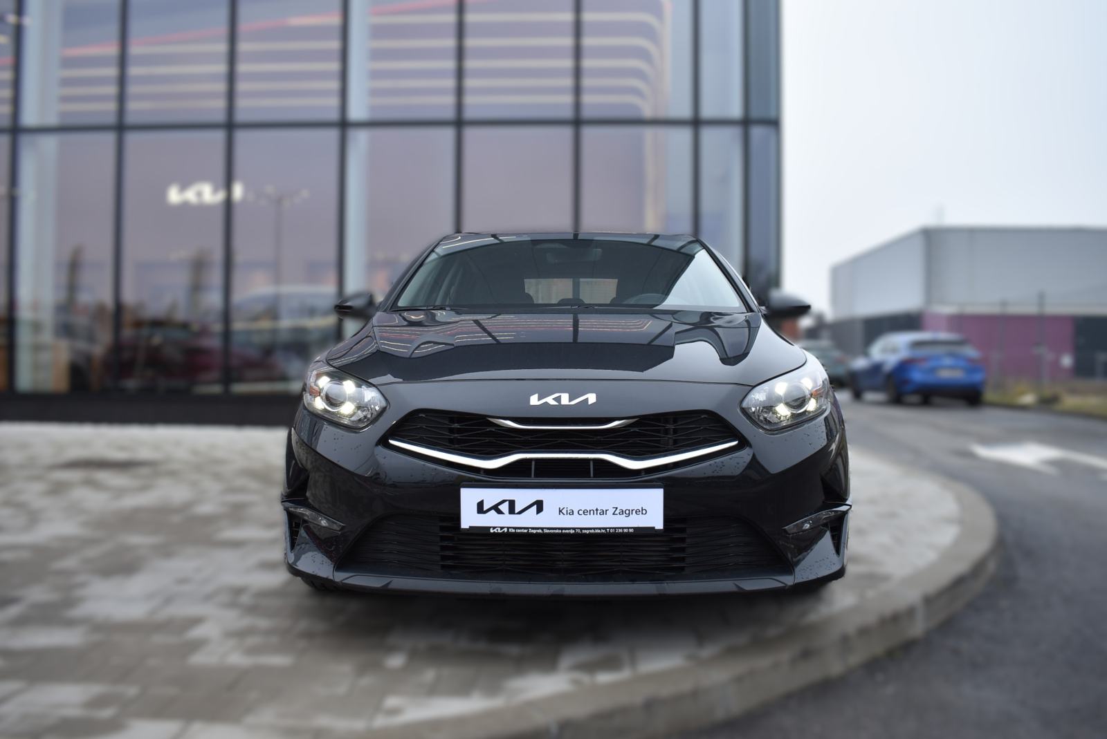 Kia Ceed (cee'd) 1,0 T-GDI LP ISG LX CHAMPION+ M/T MRV, fotografija 2