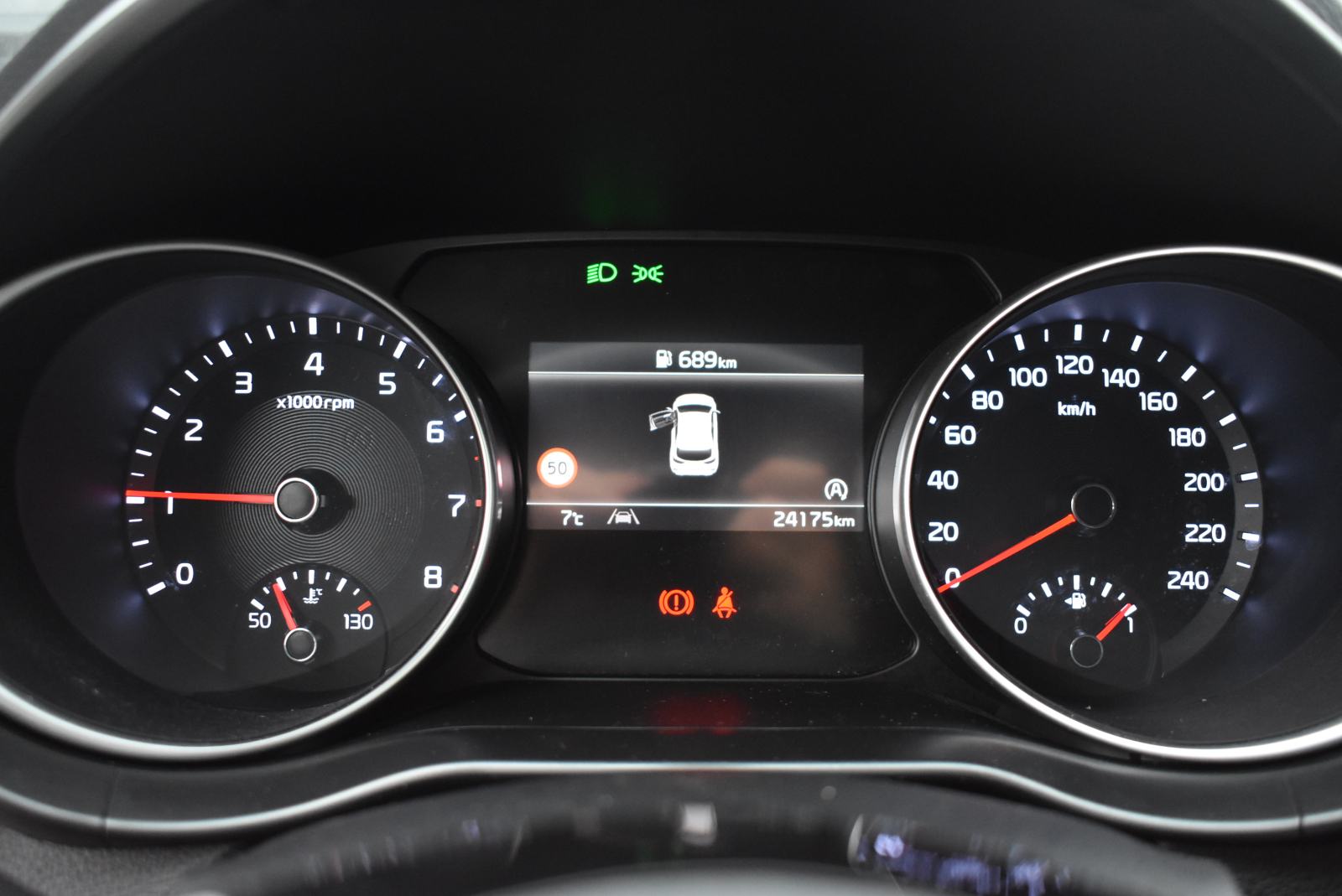 Kia Ceed (cee'd) 1,0 T-GDI LP ISG LX CHAMPION+ M/T MRV, fotografija 16