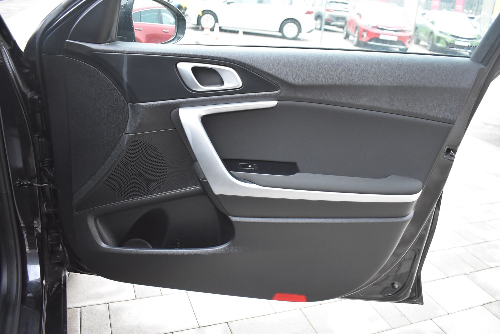 Kia Ceed (cee'd) 1,0 T-GDI LP ISG LX CHAMPION+ M/T MRV, fotografija 14