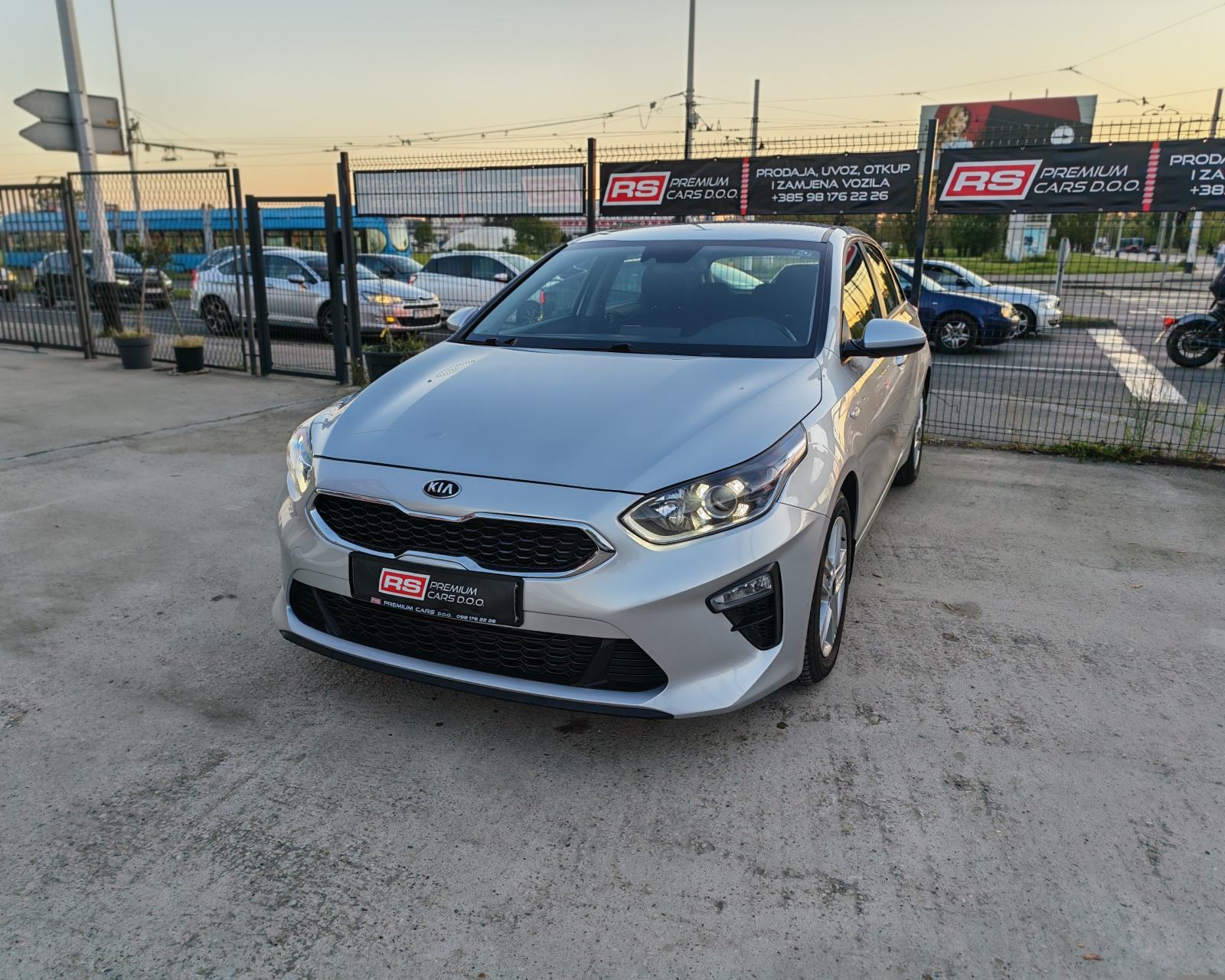 KIA CEED 1,0 T-GDI 100KS HR AUTO, R-KAM, KLIMA, ALU, REGAN, JAMSTVO 7G, fotografija 1