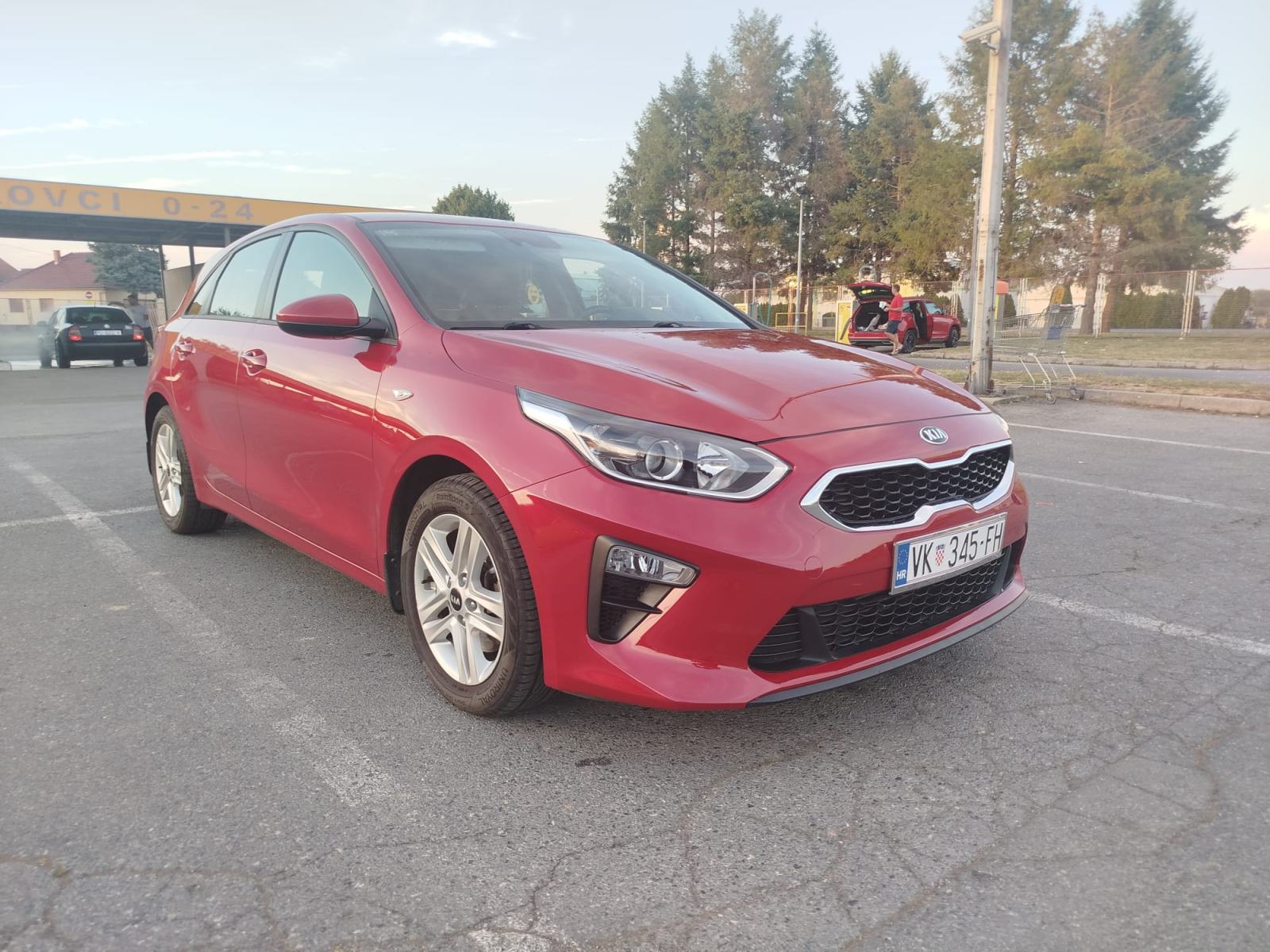 Kia Ceed (cee'd) 1.0 T-GDI, fotografija 1