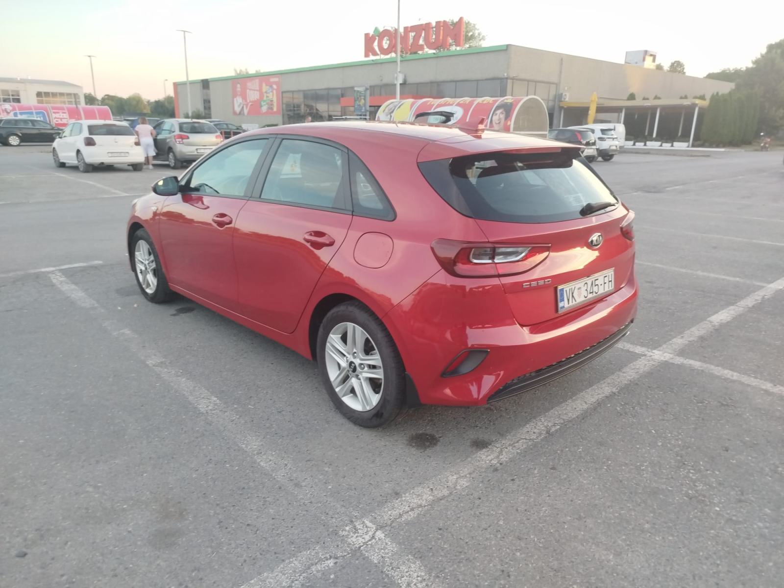 Kia Ceed (cee'd) 1.0 T-GDI, fotografija 5