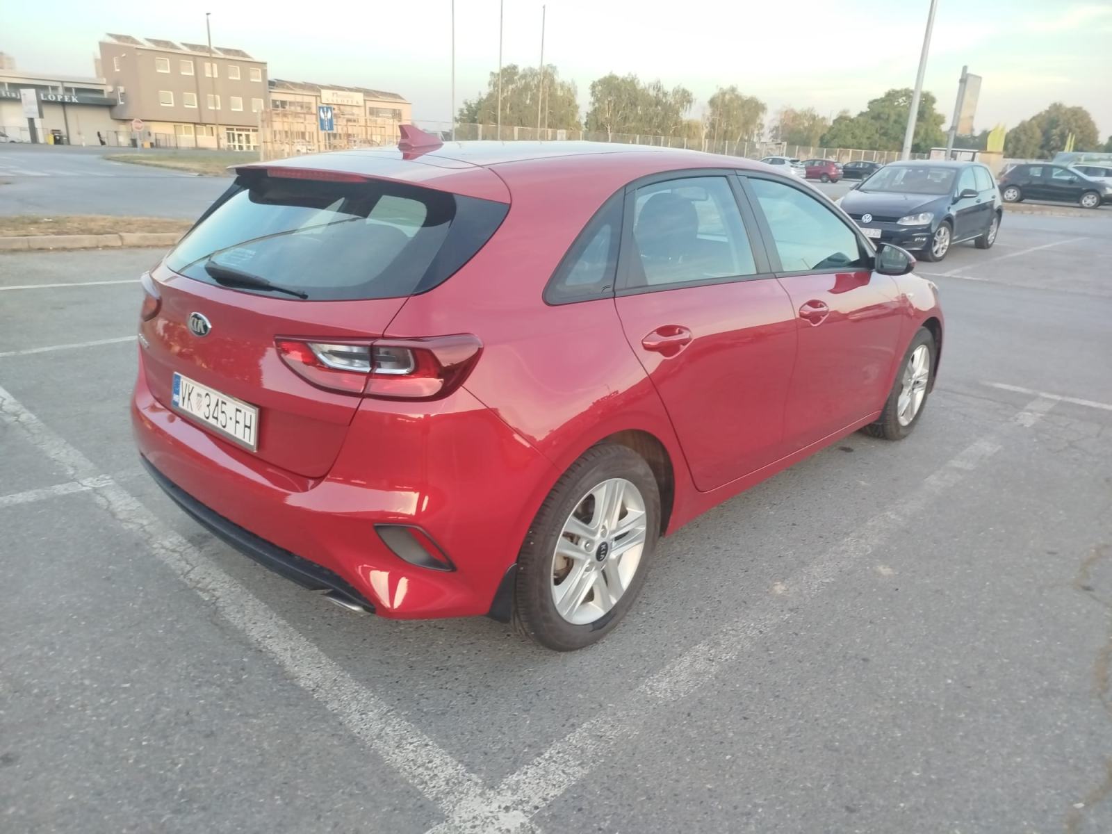Kia Ceed (cee'd) 1.0 T-GDI, fotografija 8