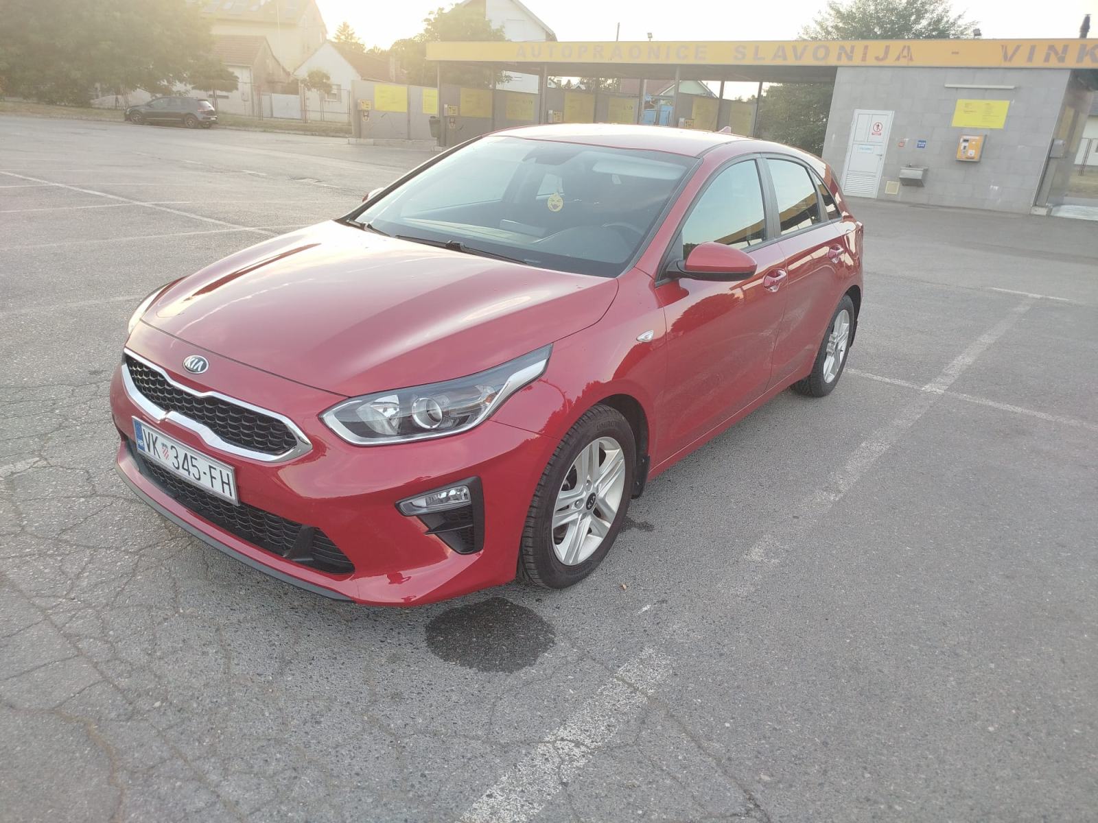 Kia Ceed (cee'd) 1.0 T-GDI, fotografija 12
