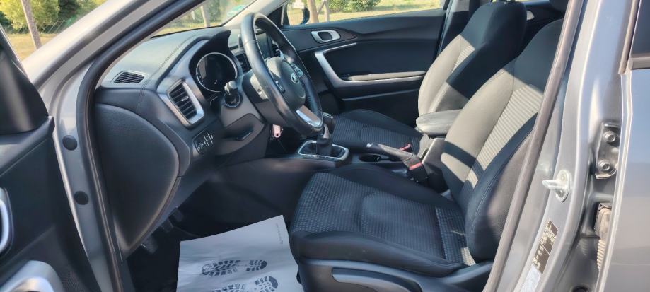 Kia Ceed (cee'd) 1,0 T-GDI, fotografija 7
