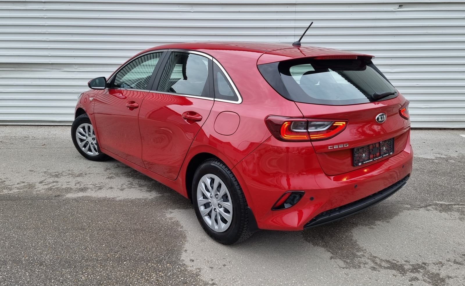 Kia Ceed (cee'd) 1,0 T-GDI URBAN “1. vlasnik”Nije uvoz”51.000 km”, fotografija 2