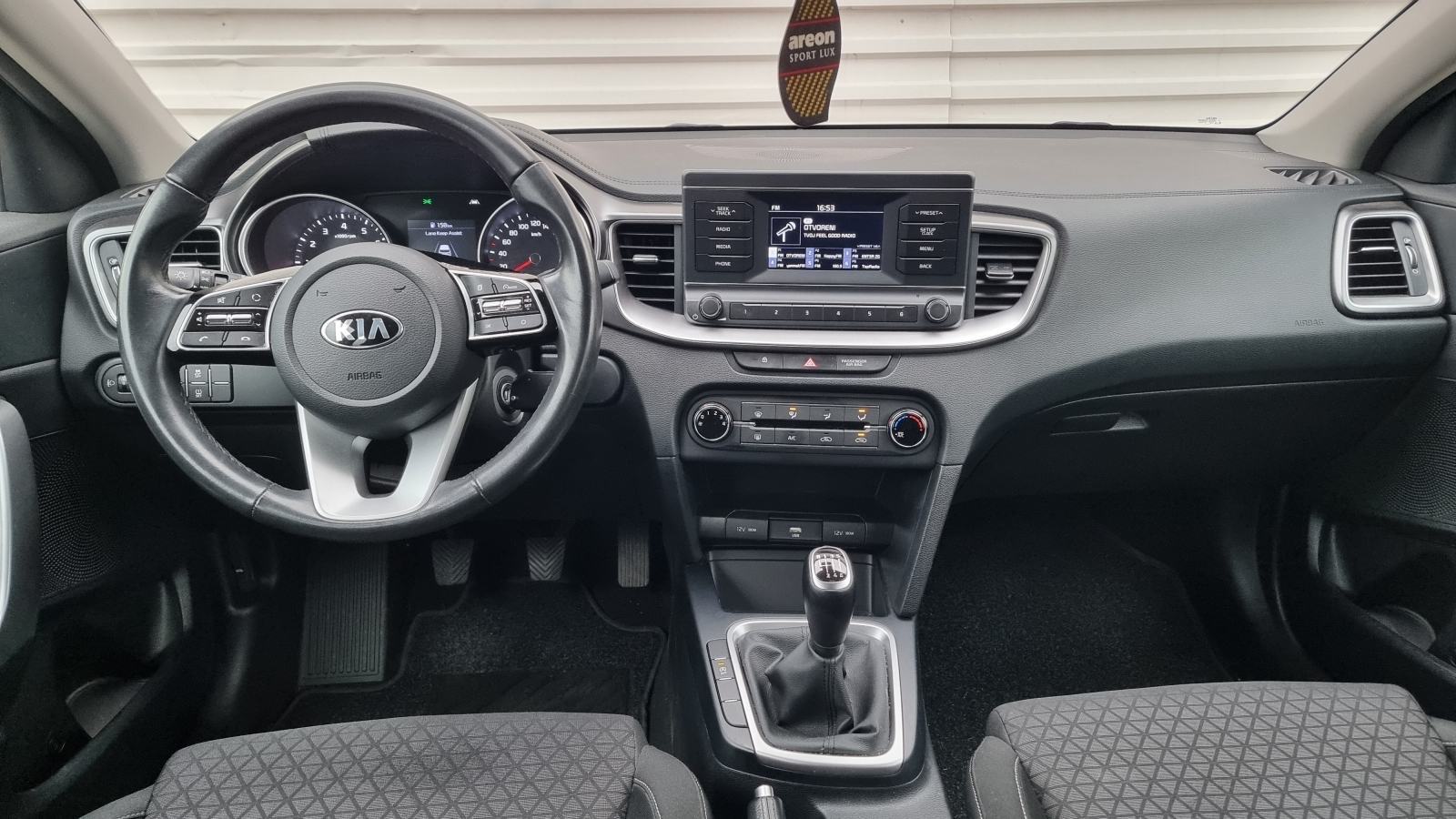 Kia Ceed (cee'd) 1,0 T-GDI URBAN “1. vlasnik”Nije uvoz”51.000 km”, fotografija 8