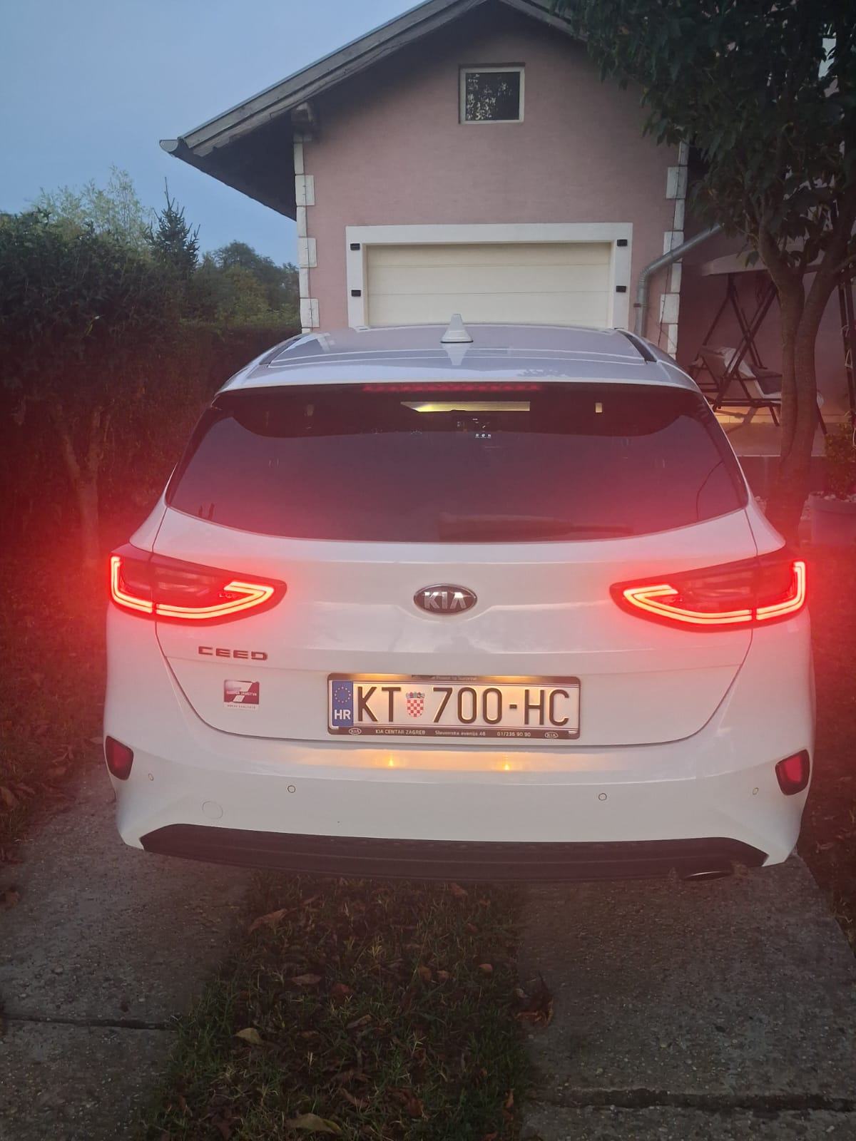 Kia Ceed (cee'd) 1,0 TGDI, fotografija 8