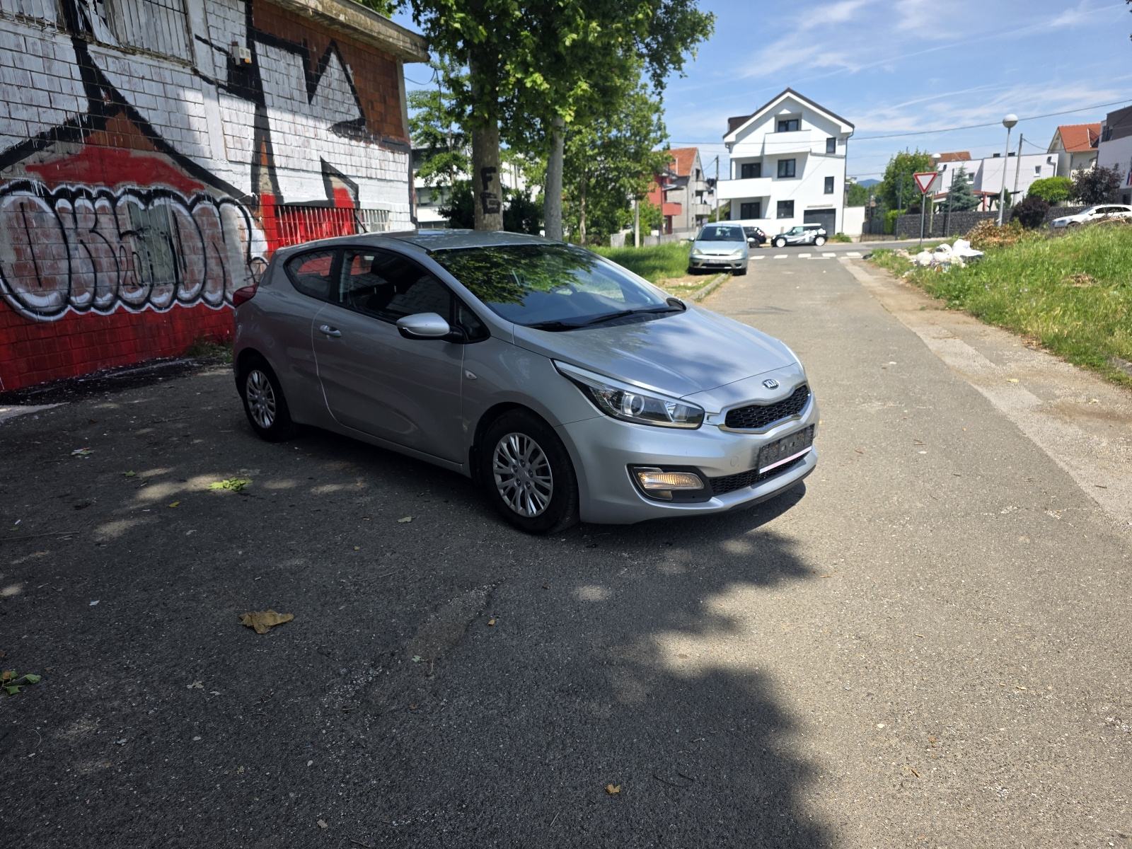 Kia Ceed (cee'd) 1,4 CRDi LX, fotografija 7