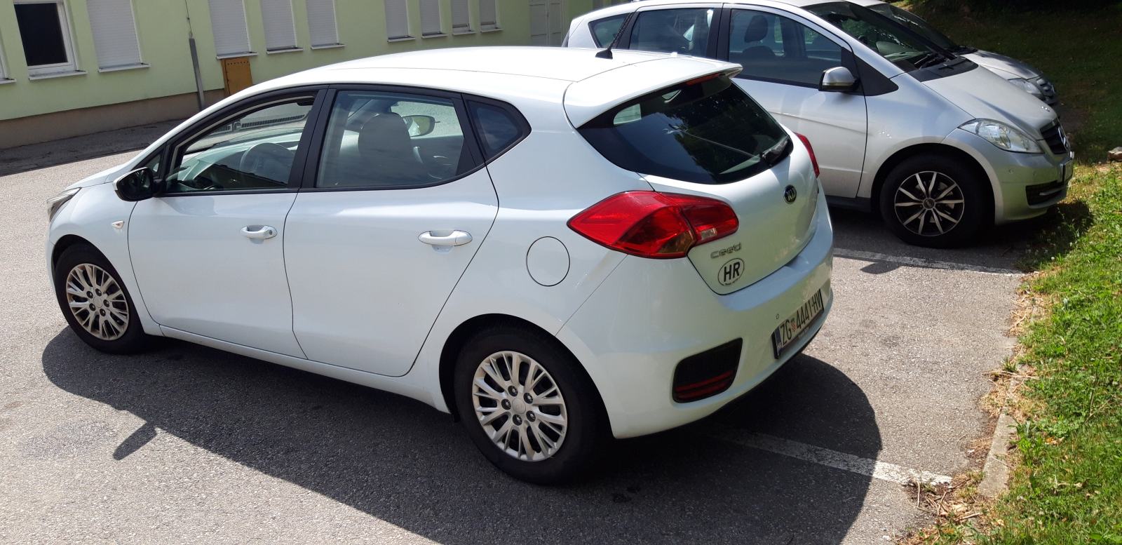 Kia Ceed 1,4 CRDi, garažiran, servisna, povoljno, pogled izvana - slika 4