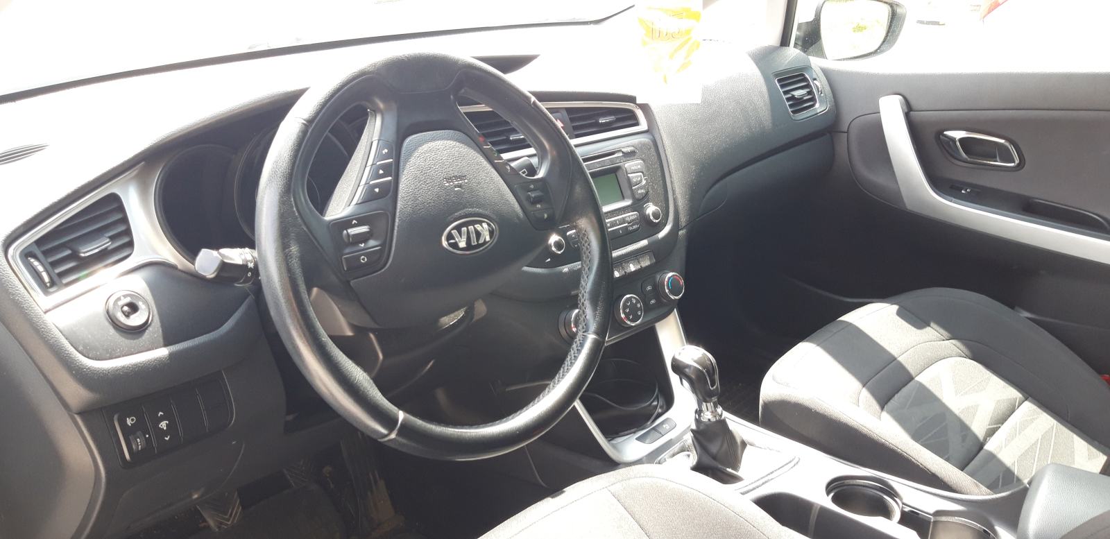 Kia Ceed 1,4 CRDi, garažiran, servisna, povoljno, pogled izvana - slika 5