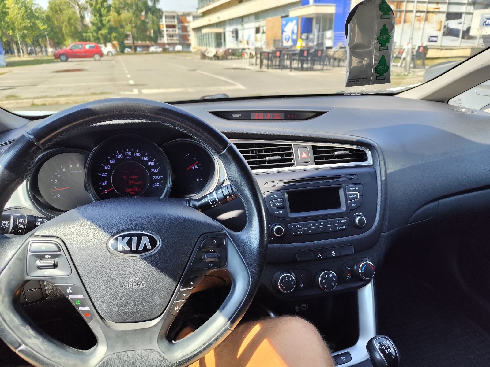 Kia Ceed (cee'd) 1,4 CRDi, fotografija 15