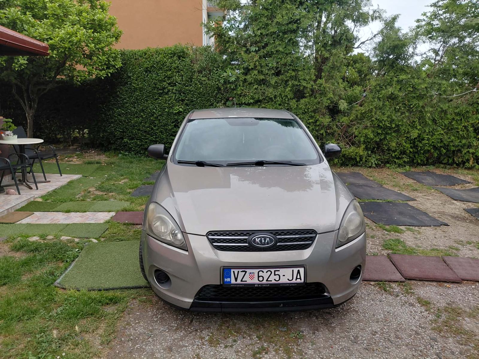 Kia Ceed (cee'd) 1.4 CVVT LX 2011., fotografija 4