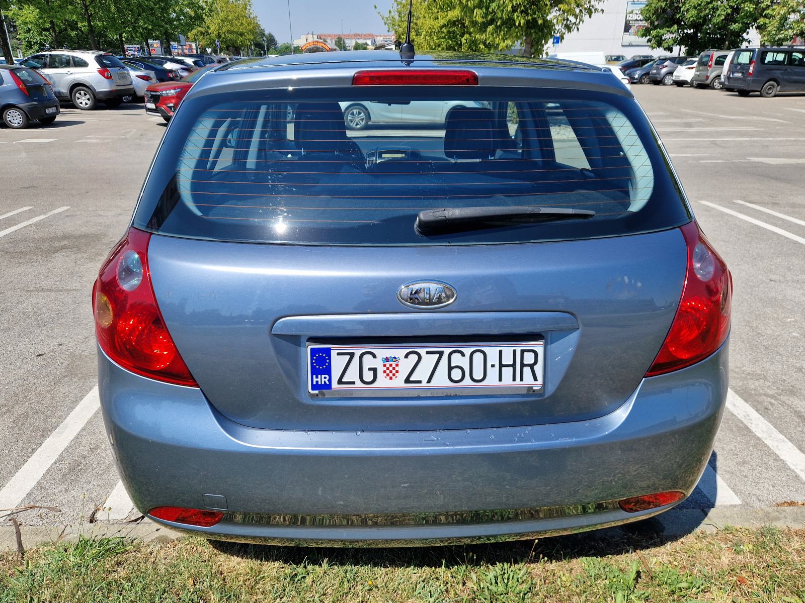 Kia Ceed (cee'd) 1,4 LX, fotografija 4