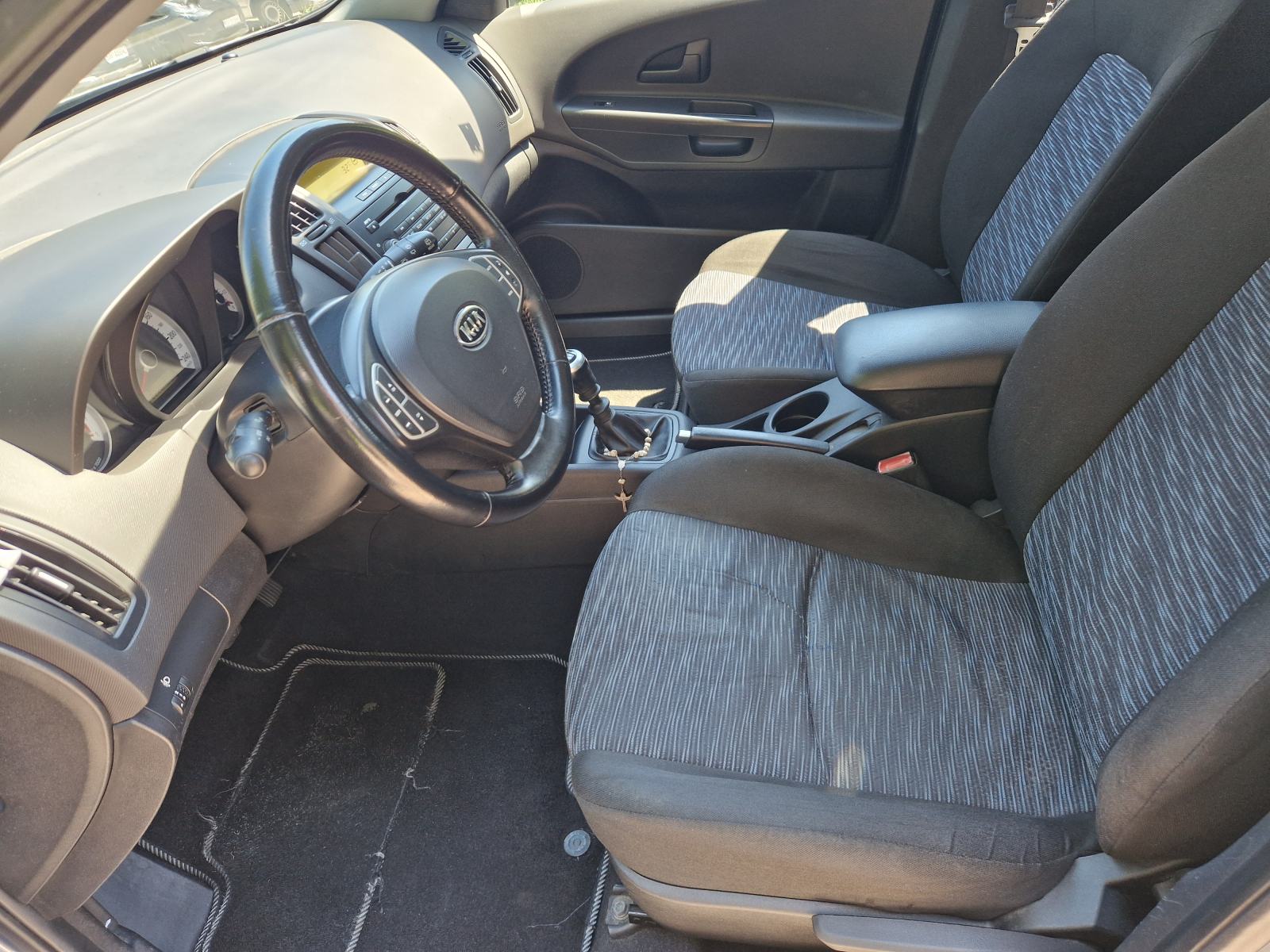 Kia Ceed (cee'd) 1,4 LX, fotografija 9