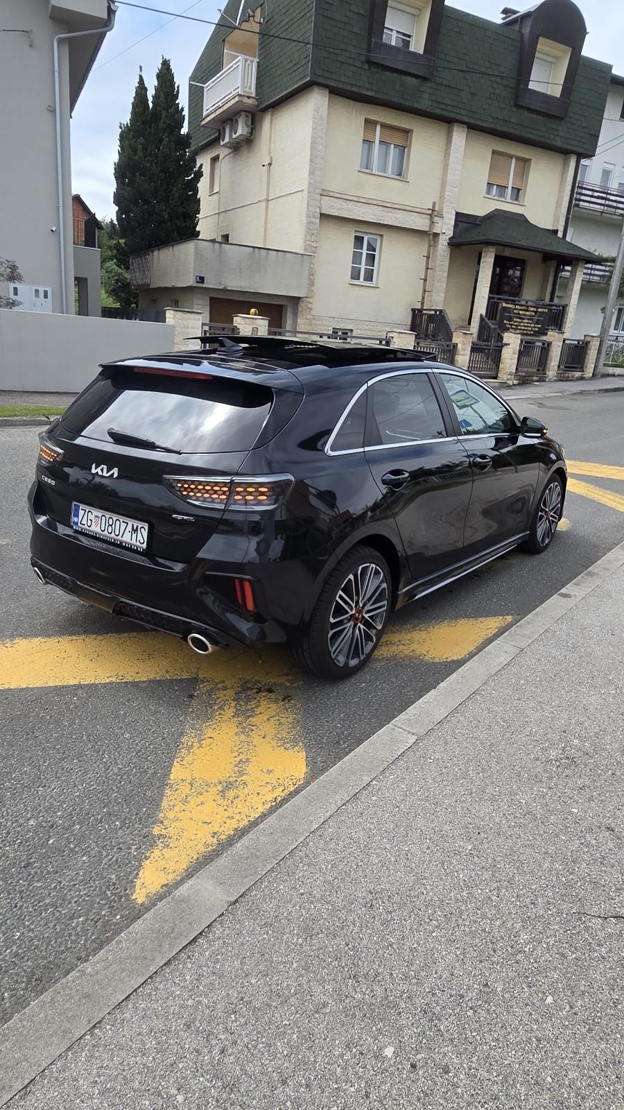 Kia Ceed GT - Line 2022, automatik, fotografija 6