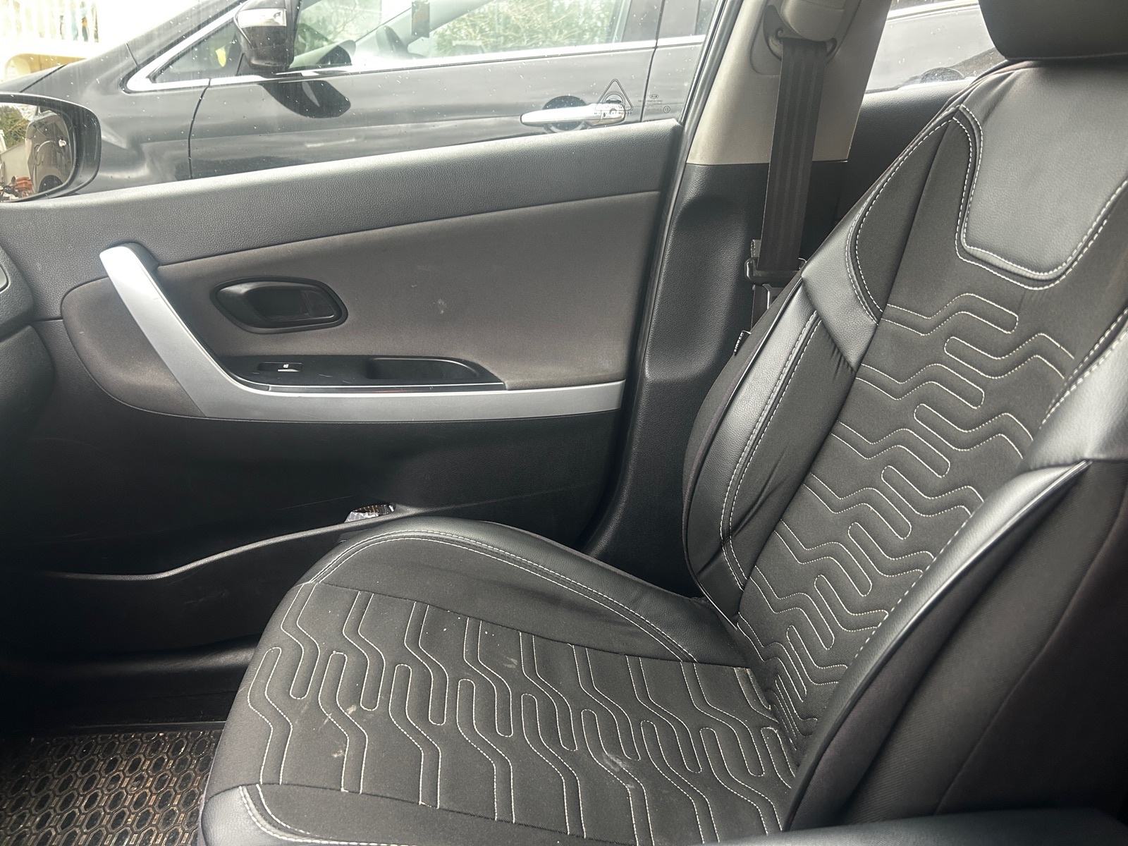 Kia Ceed (cee'd) 1,6 CRDi EX Alu, fotografija 2
