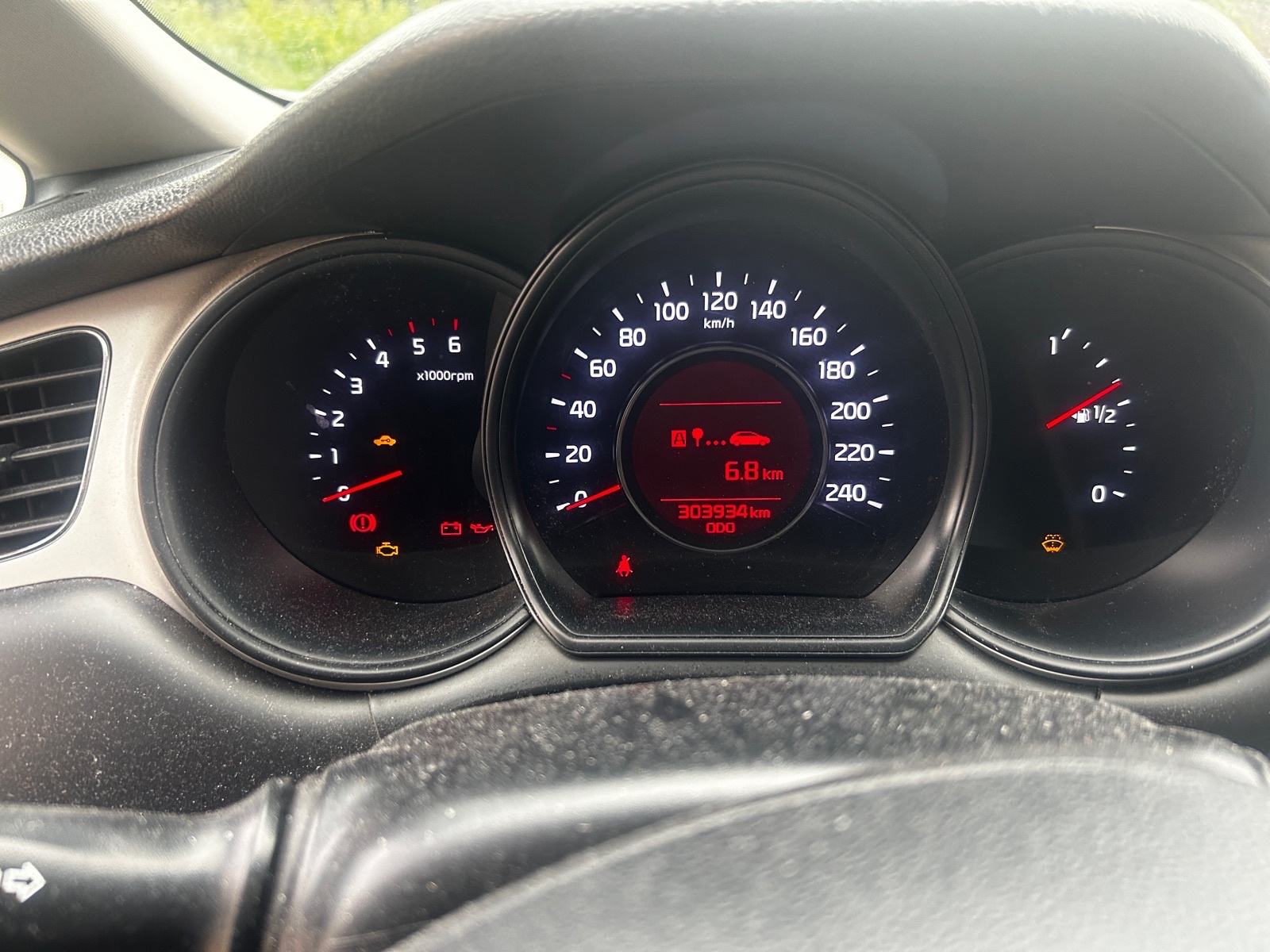 Kia Ceed (cee'd) 1,6 CRDi EX Alu, fotografija 3