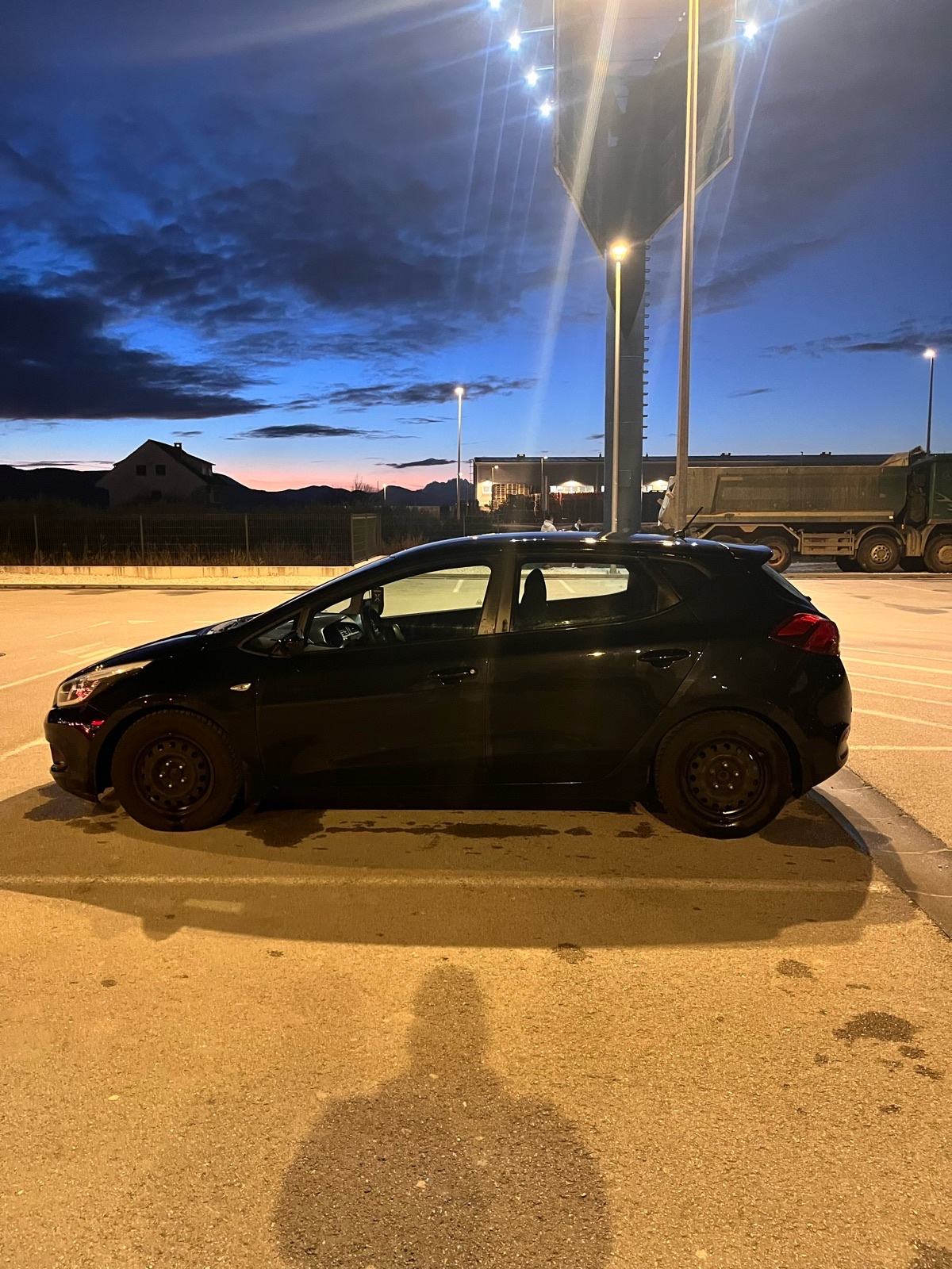 Kia Ceed (cee'd) 1,6 CRDi EX Alu, fotografija 13