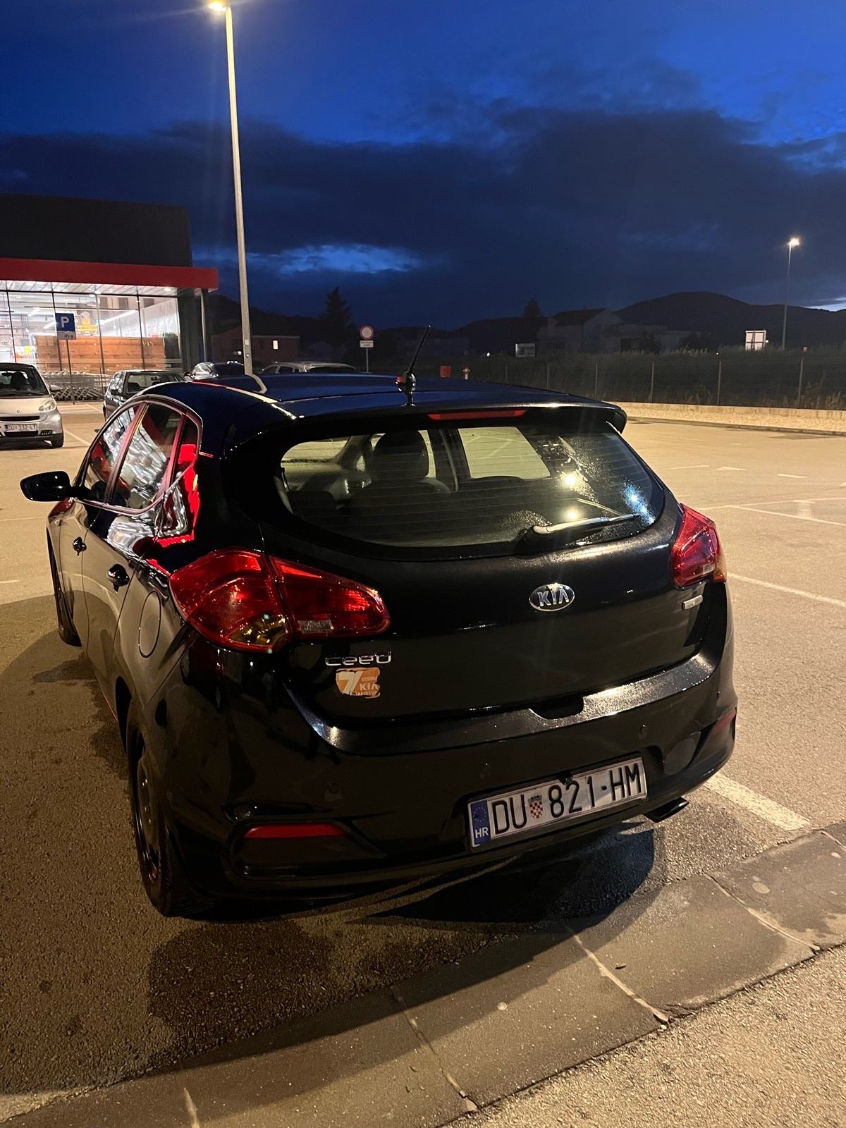 Kia Ceed (cee'd) 1,6 CRDi EX Alu, fotografija 16