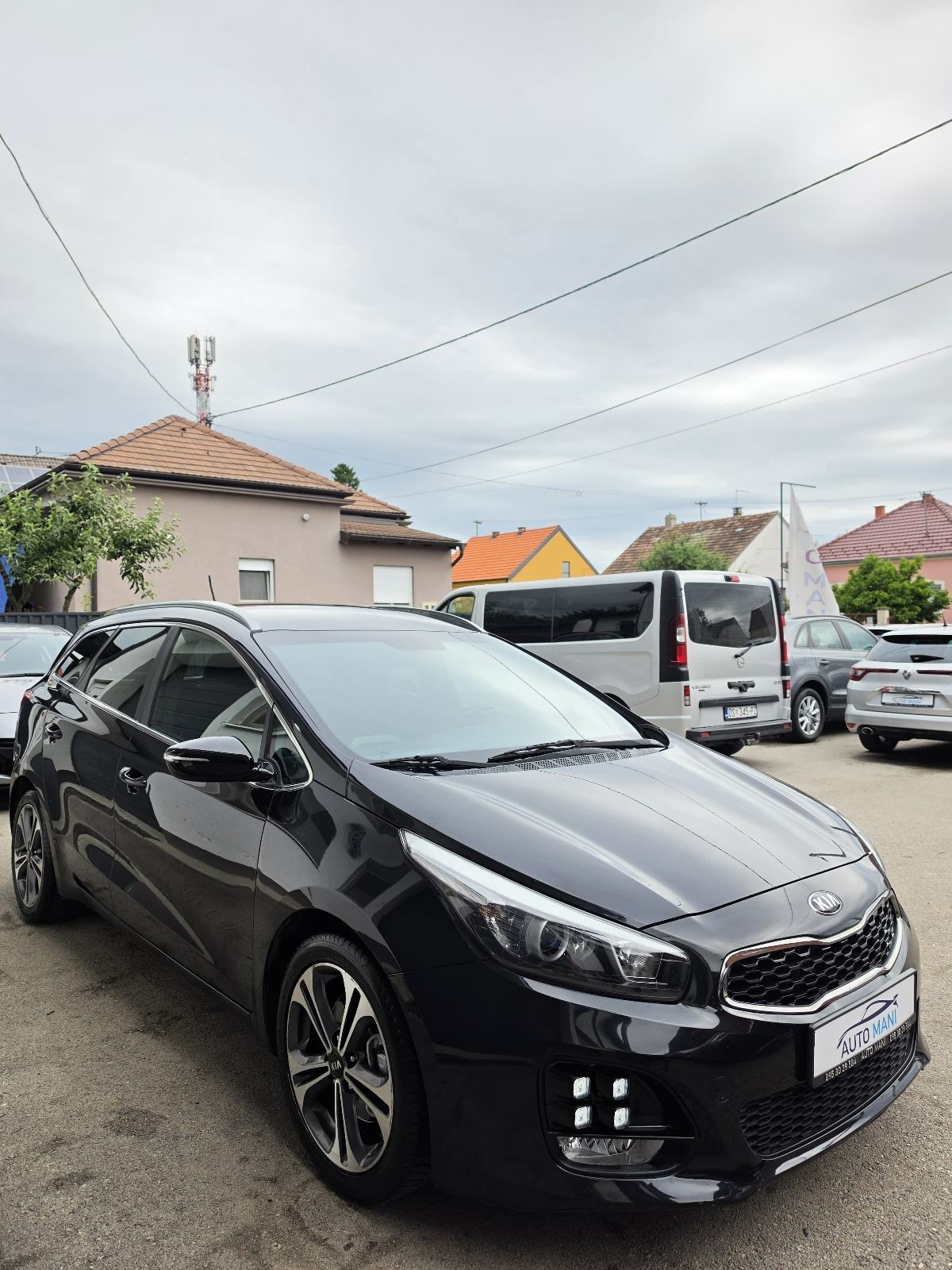 Kia Ceed (cee'd) 1,6 CRDi GT LINE, fotografija 3