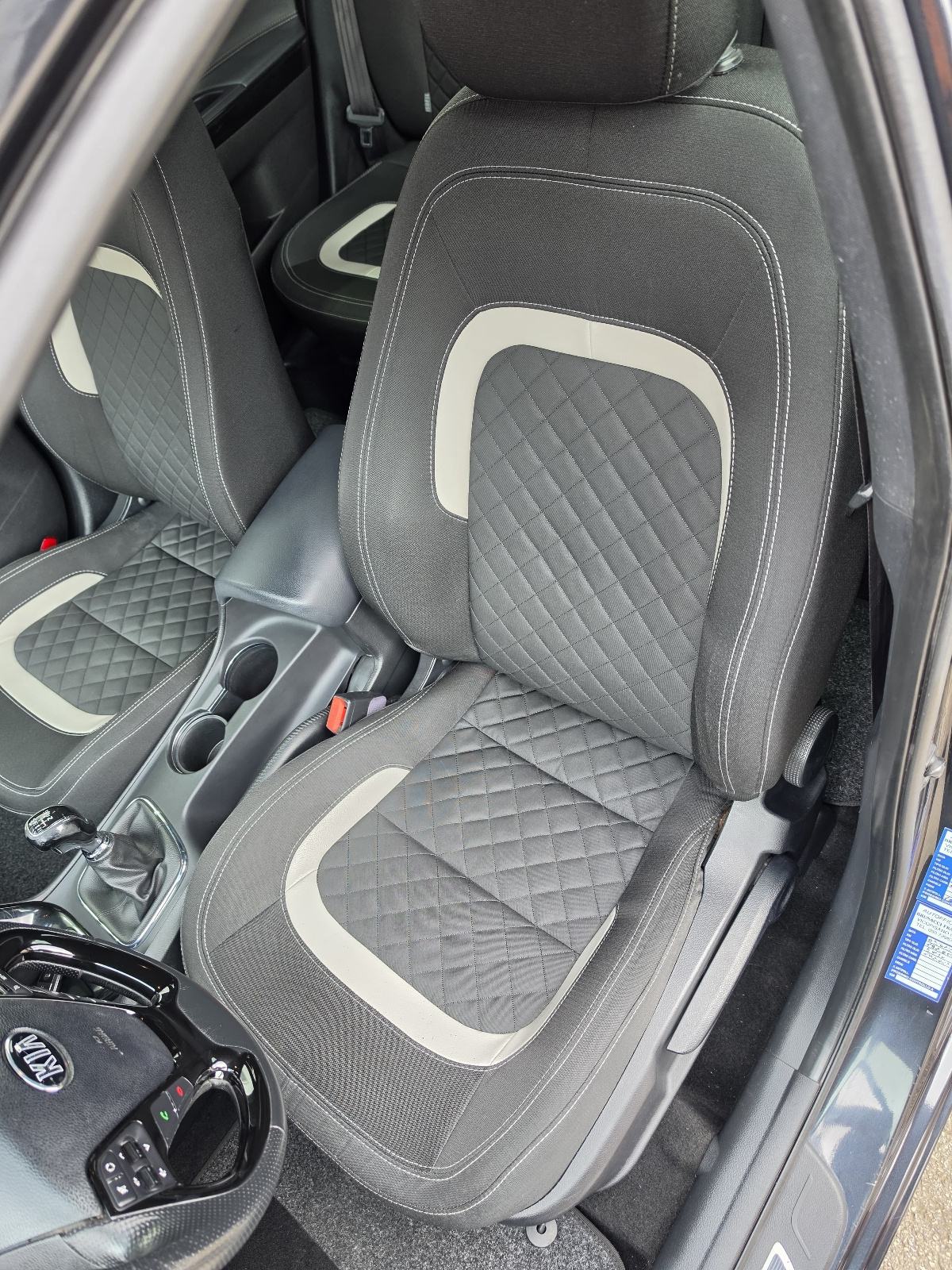 Kia Ceed (cee'd) 1,6 CRDi GT LINE, fotografija 9