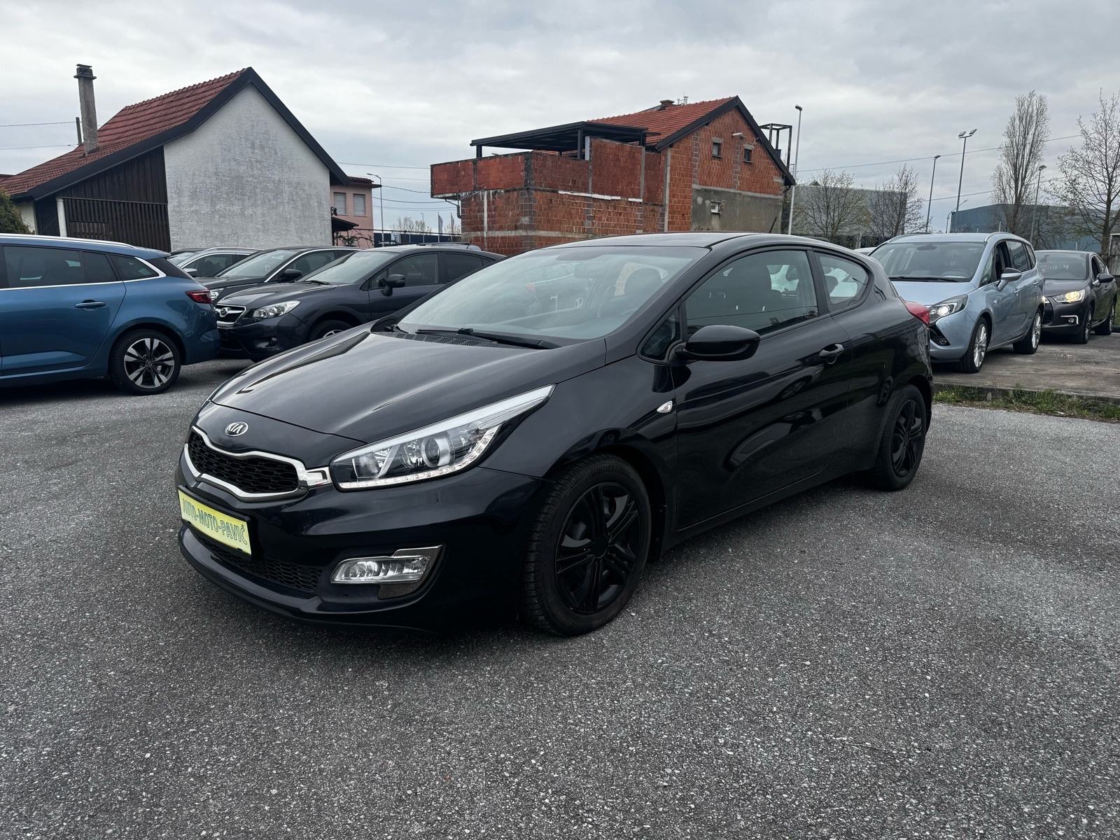 Kia Ceed (cee'd) 1,6 CRDi LX Alu eco, fotografija 4