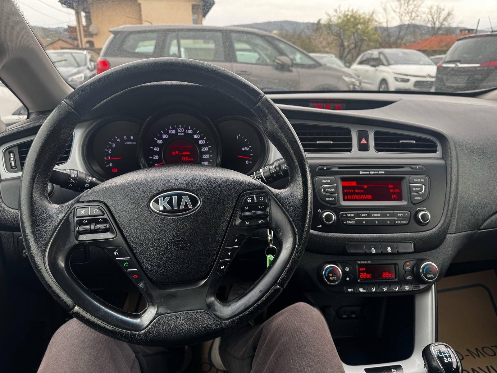 Kia Ceed (cee'd) 1,6 CRDi LX Alu eco, fotografija 9