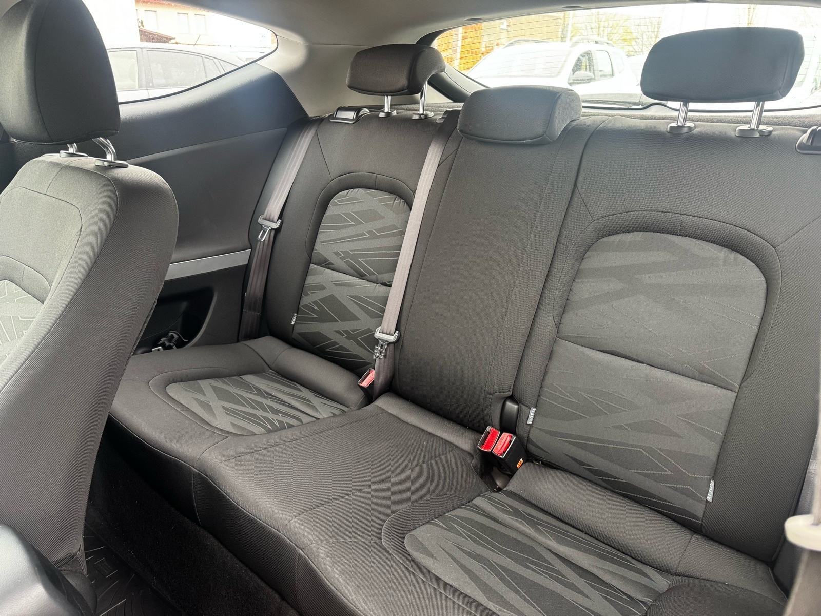 Kia Ceed (cee'd) 1,6 CRDi LX Alu eco, fotografija 12