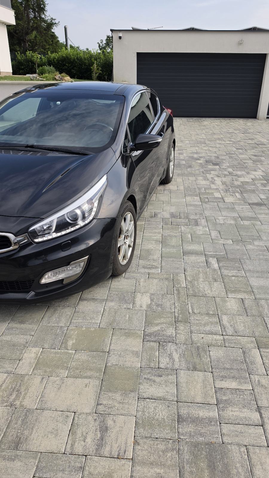 Kia Ceed (cee'd) 1,6 CRDi LX Alu, fotografija 2