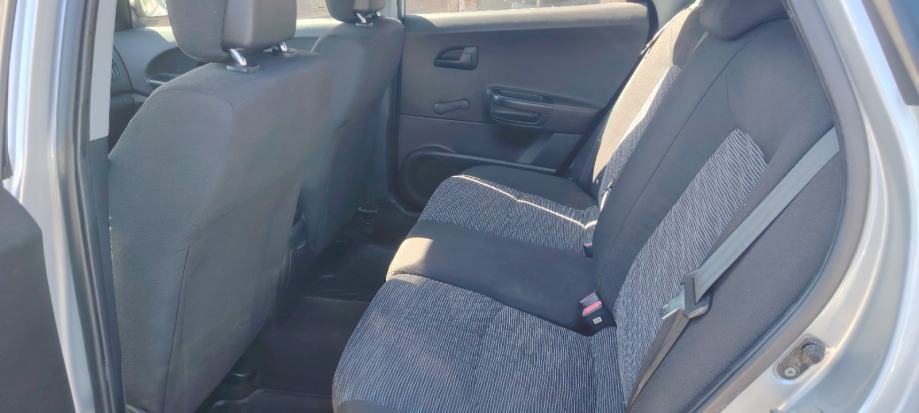 Kia Ceed (cee'd) 1,6 CRDi LX, fotografija 7