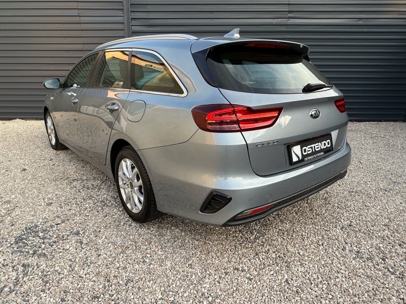 Kia Ceed (cee'd) 1,6 CRDi, fotografija 14