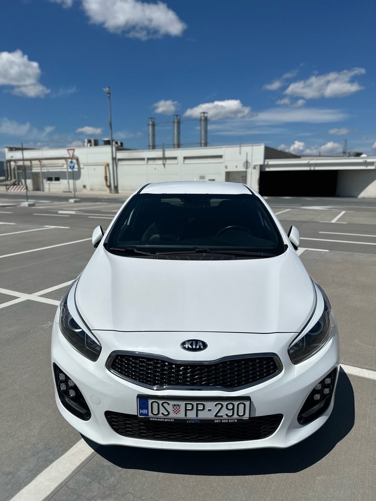Kia Ceed 1.6 CRDi GT line, fotografija 8