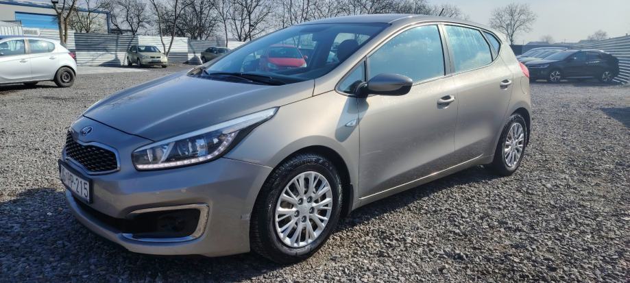 Kia Ceed (cee'd) 1,6 CRDi, pogled izvana - slika 1